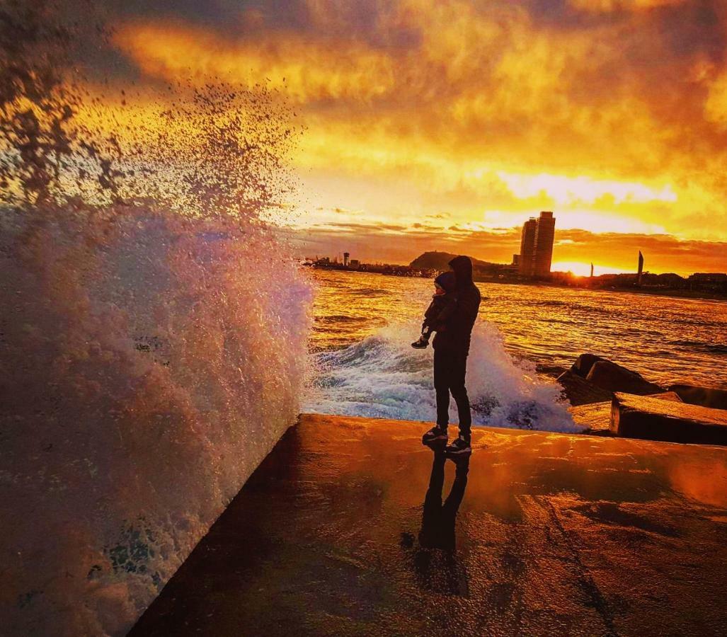 Rambla Poblenou&Mar Bella Beach Барселона Екстериор снимка