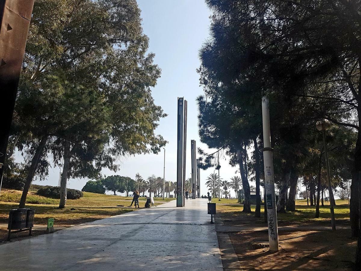 Rambla Poblenou&Mar Bella Beach Барселона Екстериор снимка